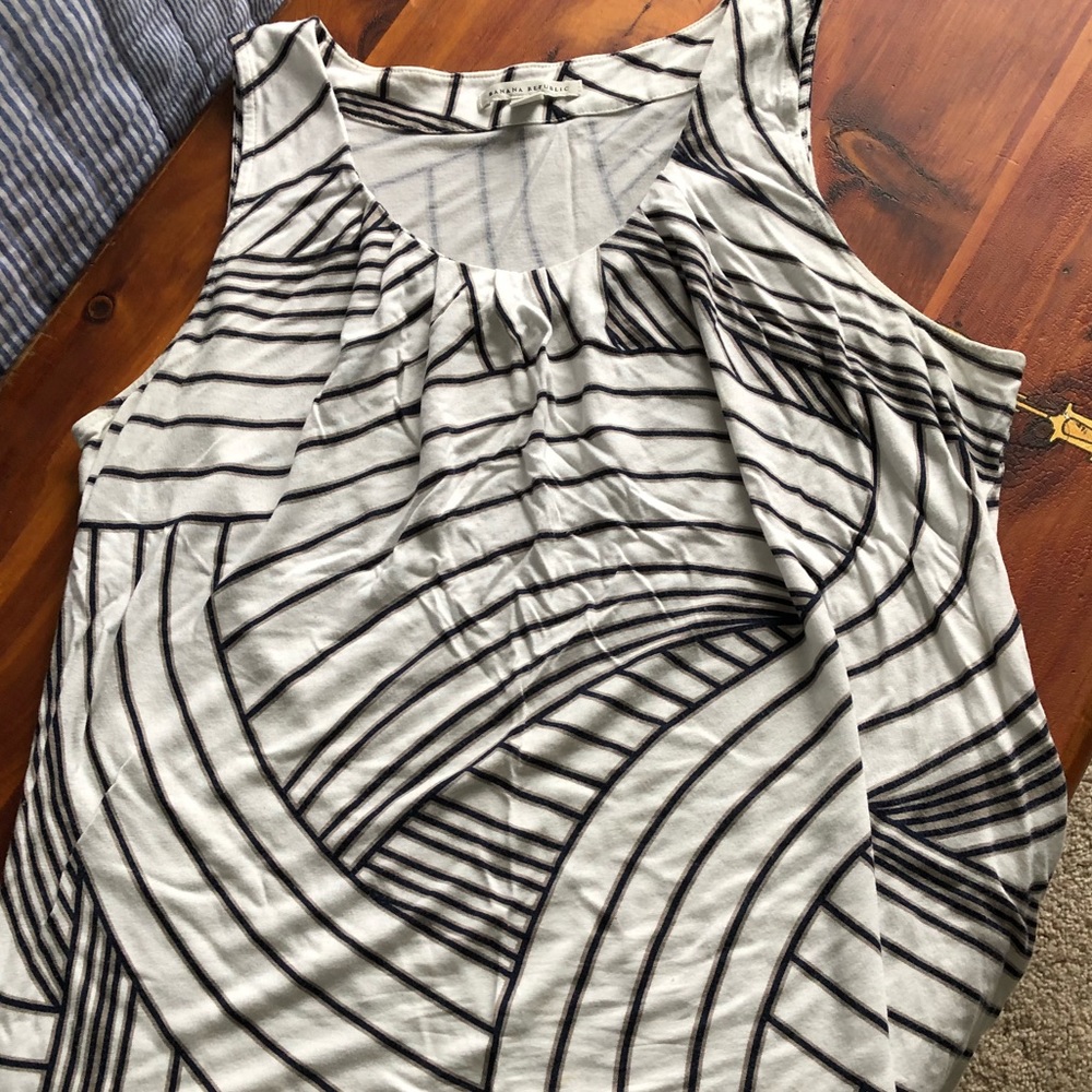 Banana republic tank for work